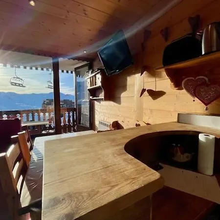 Val-thorens - Centre Station Et Pied Des Pistes ואל טורנס